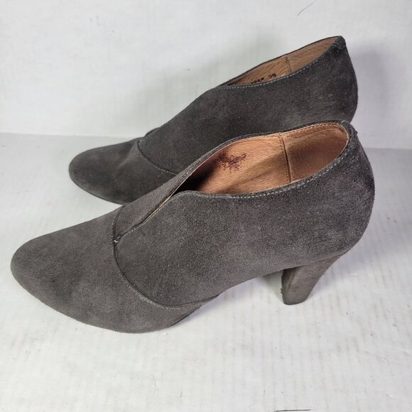 Eric Michael Women Gray Suede High Heel Ankle Booties Shoes Size EU39/US 8.5/9 - Picture 2 of 8
